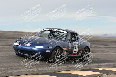 media/Jan-03-2026-SCCA SD (Sat) [[c9b9d14034]]/2-Intermediate Group/Session 1 (Bowl)/